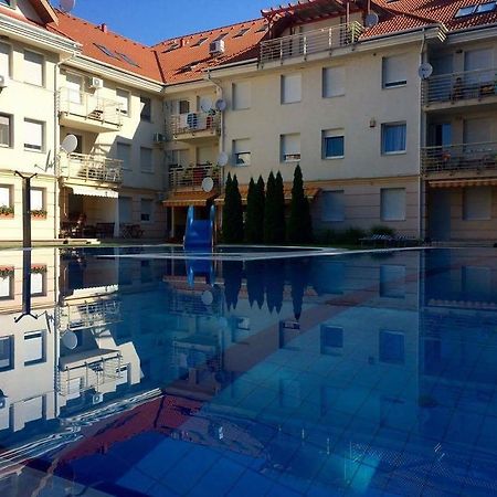 Relax Apartman Hajdúszoboszló Zewnętrze zdjęcie