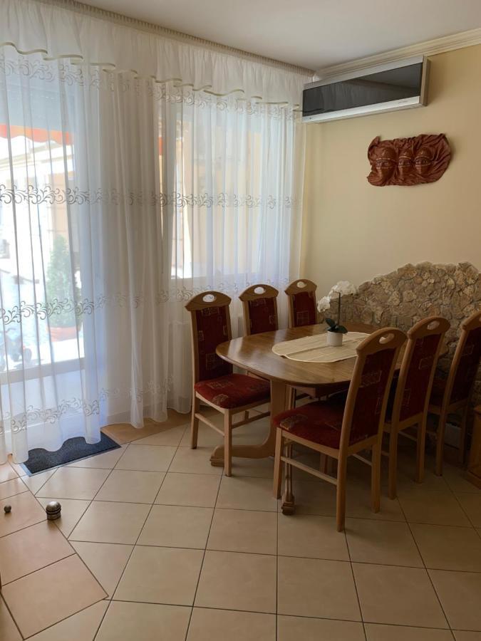 Relax Apartman Hajdúszoboszló Zewnętrze zdjęcie